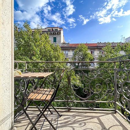 Casa Alberto Da Giussano, Elegante Bilocale In Centro Con Balcone Sul Parco Milán Exterior foto