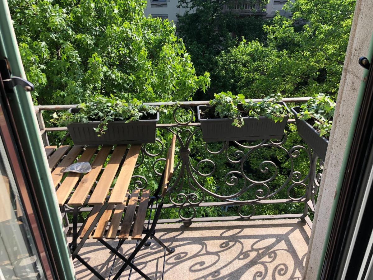 Casa Alberto Da Giussano, Elegante Bilocale In Centro Con Balcone Sul Parco Milán Exterior foto