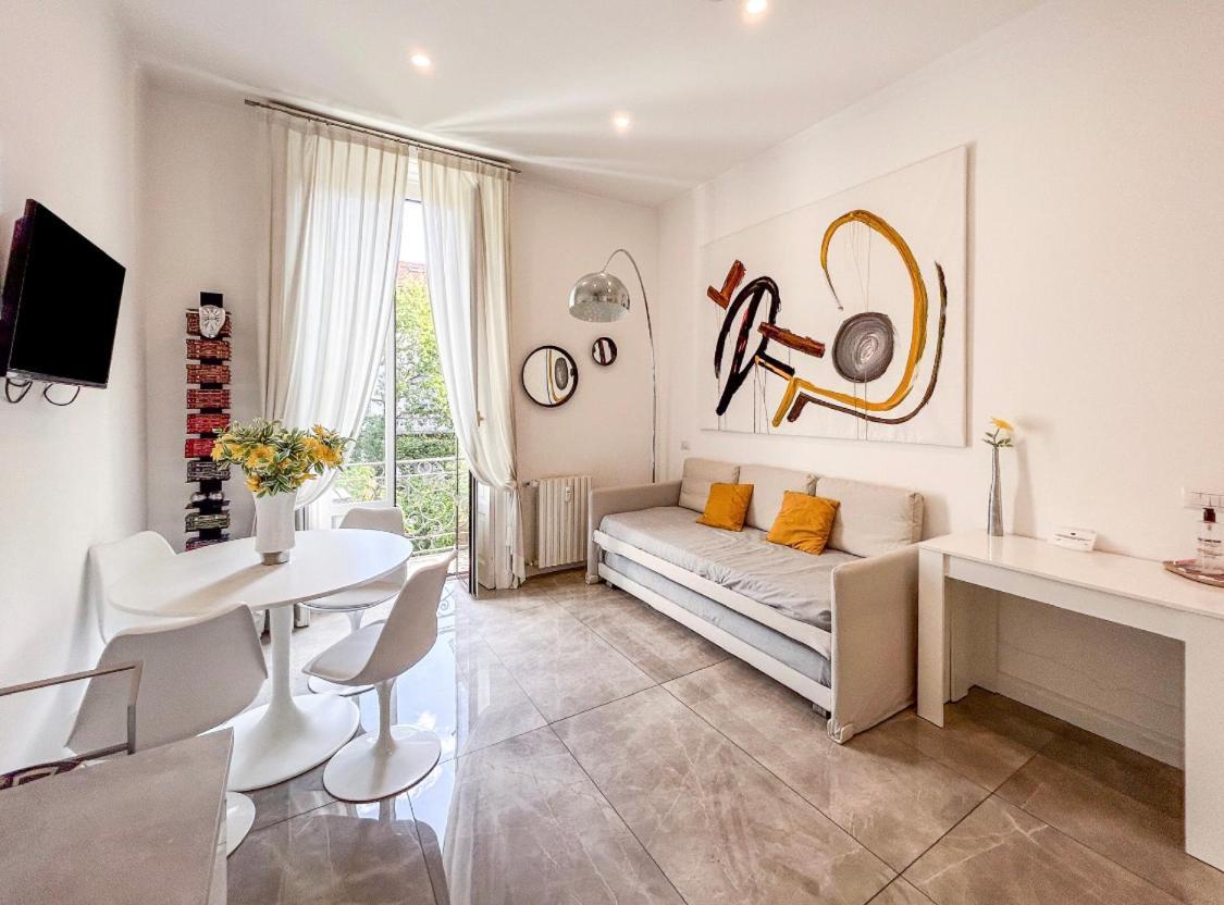 Casa Alberto Da Giussano, Elegante Bilocale In Centro Con Balcone Sul Parco Milán Exterior foto